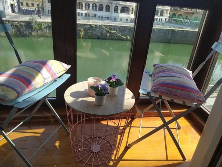 Ferienwohnung Nuestro Refugio - Casco Viejo Con Wifi Y Parking Gratuito- Bilbao Exterior foto